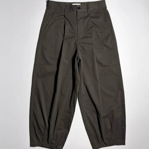 커스텀어클락 25FW 코튼라이크 벌룬 원턱 슬랙스 R1496