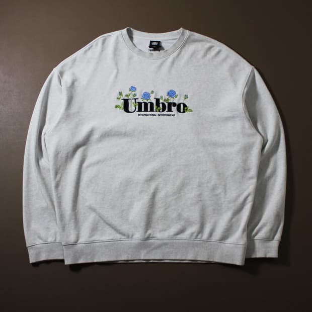 Umbro 엄브로 그레이 플라워 맨투맨