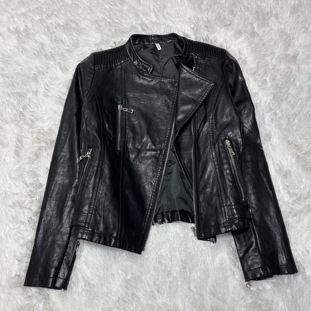 zipper detailed black rider jacket