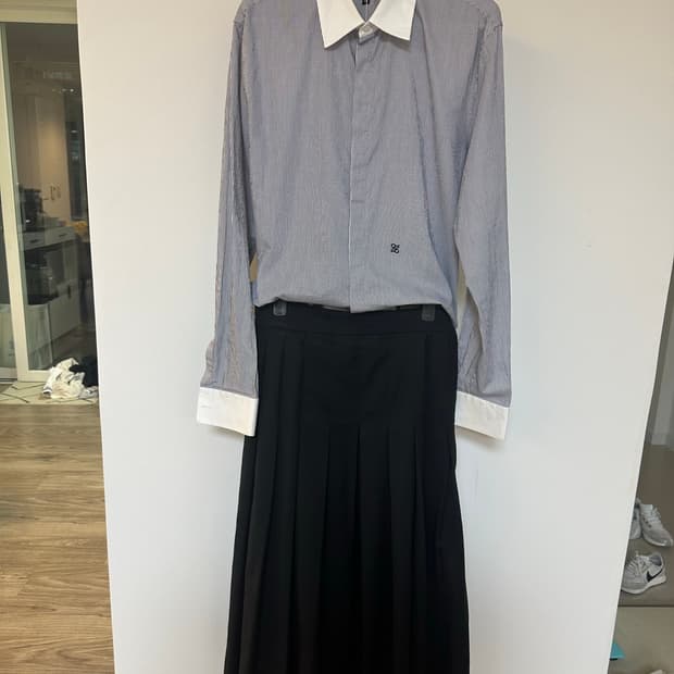 FENDI  펜디  정품  주름치마 + 블라우스  40사이즈