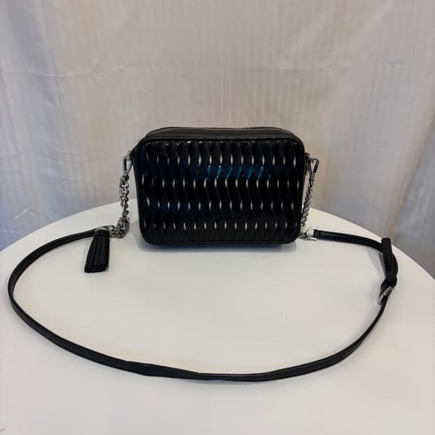 정품 마이클코어스 태슬 크로스백    