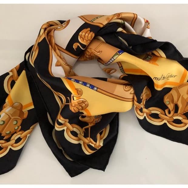 까르띠에 실크 스카프 