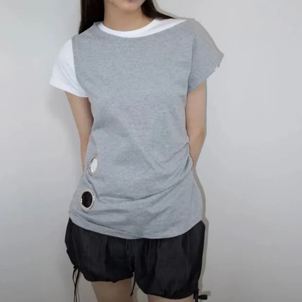 온스카 EYELET LOOSE SLEEVELESS 아일렛 슬리브리스
