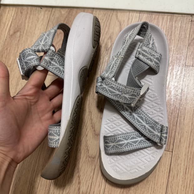 콜롬비아 빈티지 스트랩 쪼리