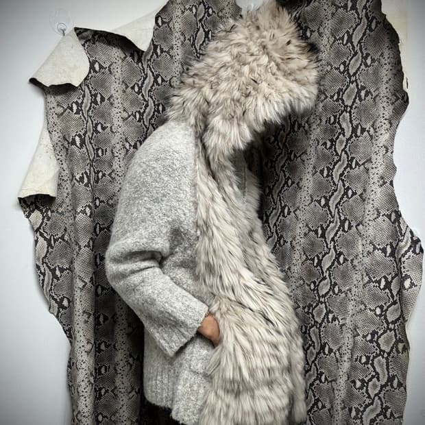 [V-Kei] Raccoon Fur White Wool Hoodie Ja