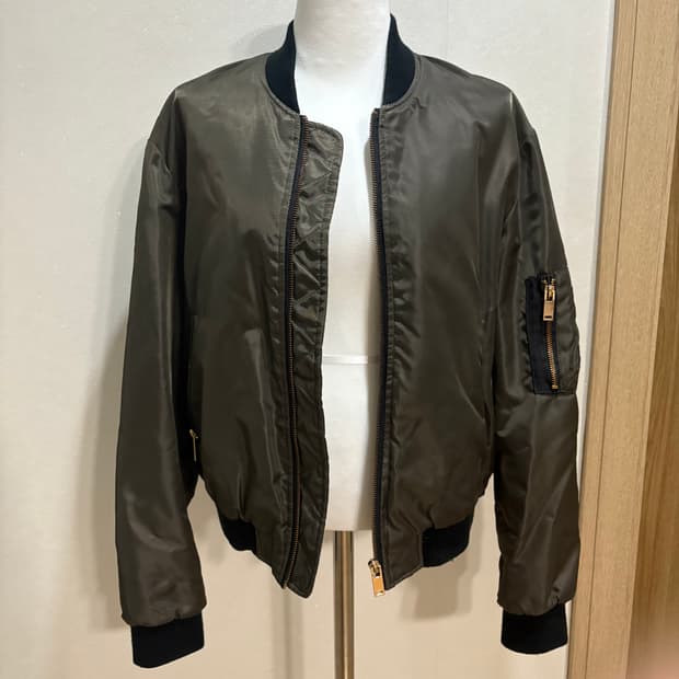 Zara 자라 항공점퍼