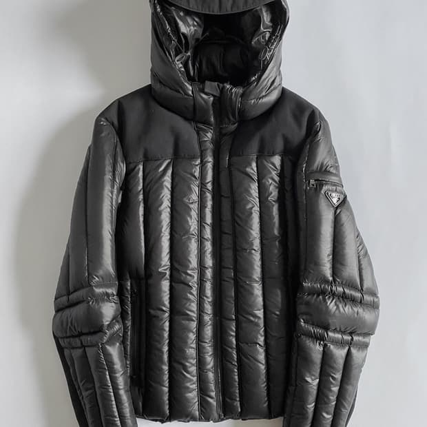 프라다 남성 패딩 삼각로고 48