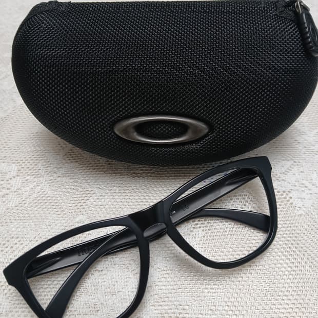 오클리 프로그스킨 선글라스 안경테