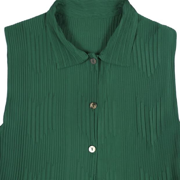 pleated sleeveless shirt dress