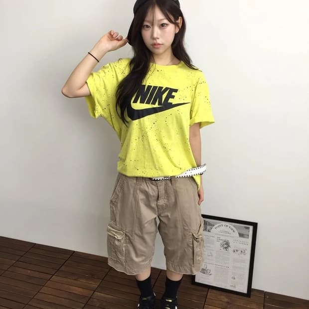 Nike Volt Splatter Big Swoosh Tee
