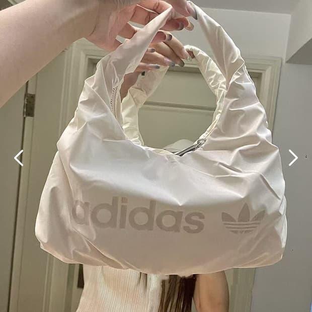 아디다스 새틴숄더 미니백