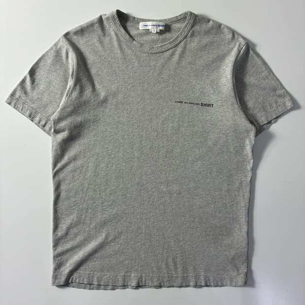 Comme des garsons  꼼데가르송 셔츠 미니로고 그레이 반팔 