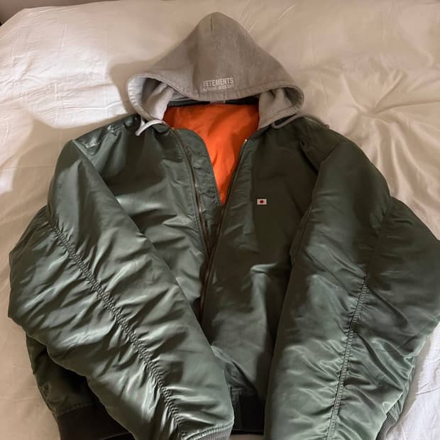 Vetements Bomber