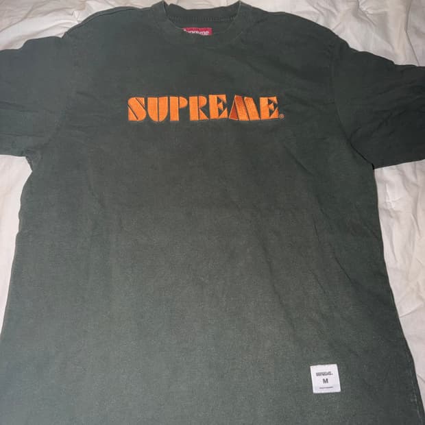 supreme 반팔티 m
