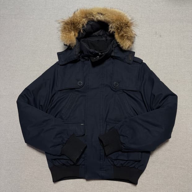 Nobis(노비스) 카르텔 패딩 (코요테퍼)
