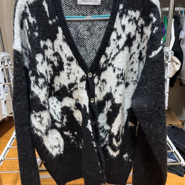 노메뉴얼 헤어리 가디건 블랙 xl