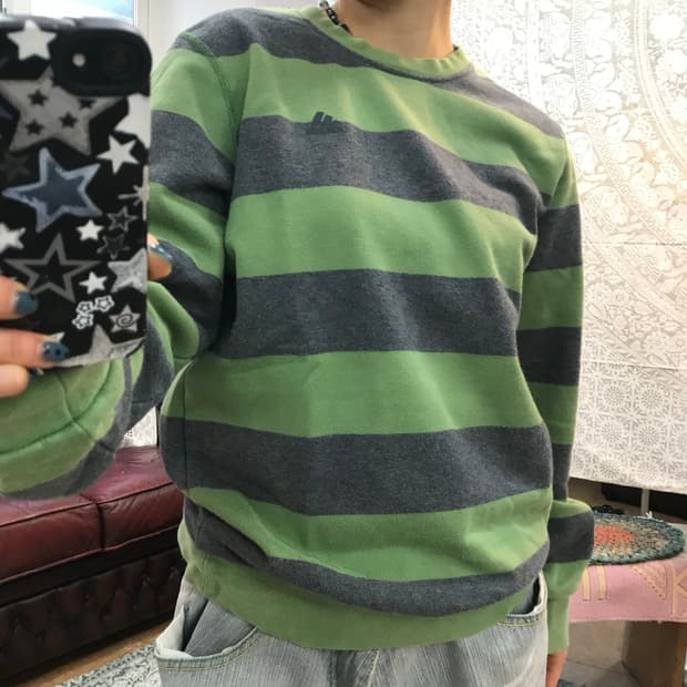 아디다스 스트라이프 맨투맨 