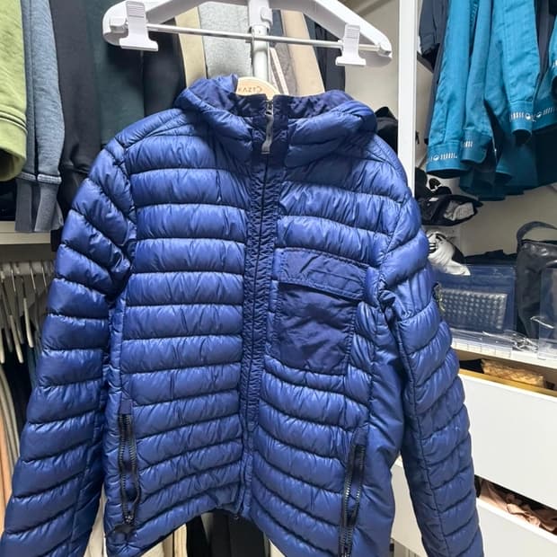 스톤아일랜드 마이크로 얀 다운 패딩 L 사이즈