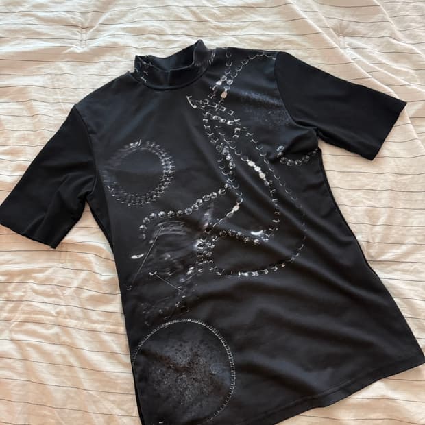 Yunse jewel top with short sleeve