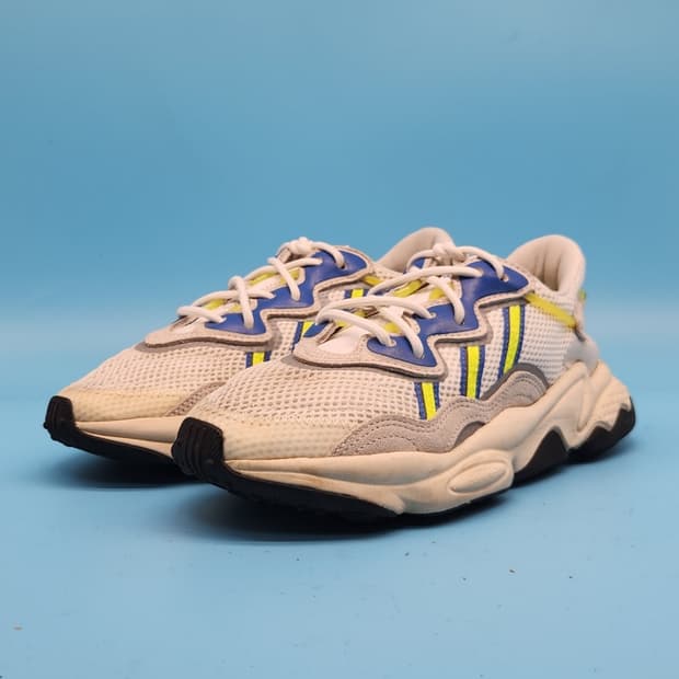 o 아디다스 오즈위고 여성운동화 235