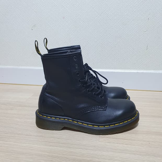 닥터마틴 1460 블랙 부츠 230