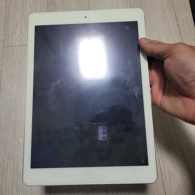 아이패드 에어 1세대 16기가 와이파이 모델