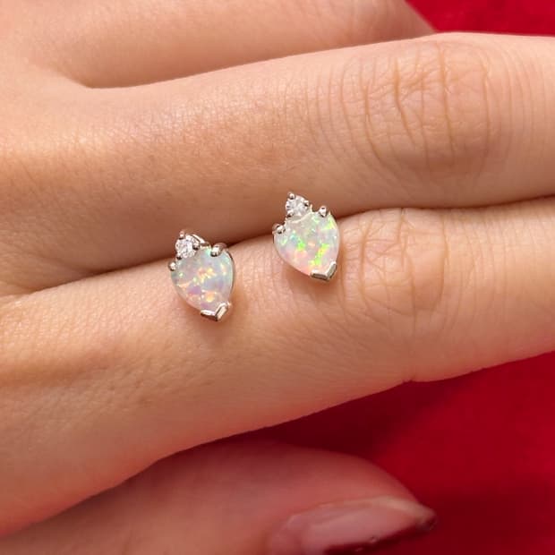 Vintage opal 925silver earring