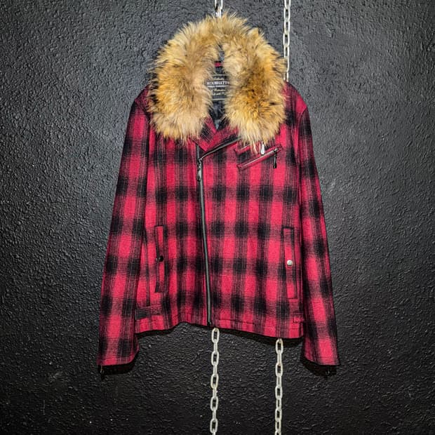 ROUSHATTE – Fur Collar Red Check Riders 