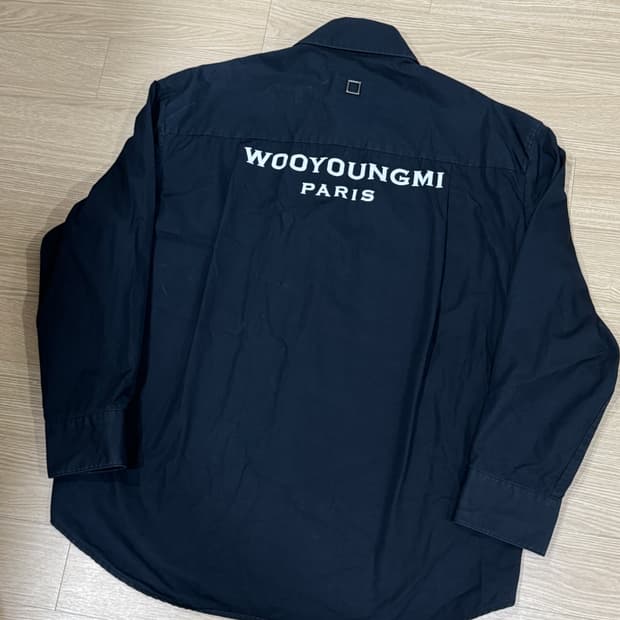 [48] 우영미 22FW 백로고 셔츠 블랙