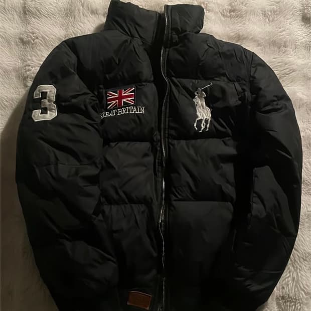 폴로 빅포니 패딩 블랙, 화이트 둘다 구해요!