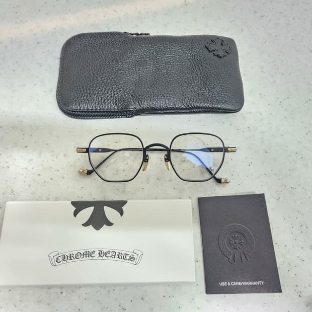 크롬하츠 안경 바지릭토리안 팝니다