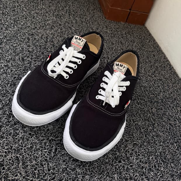 MMY 미하라 야스히로 블랙 스니커즈 280