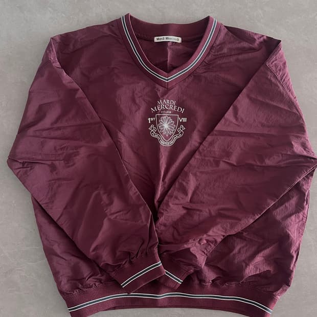 마르디메크르디 나일론 맨투맨