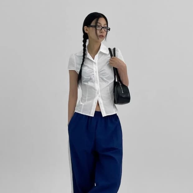 블랙업 럭스멀 반팔 블라우스