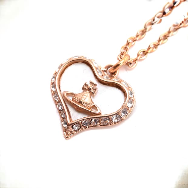 풀박스) 비비안웨스트우드 페트라 하트 팬던트 목걸이