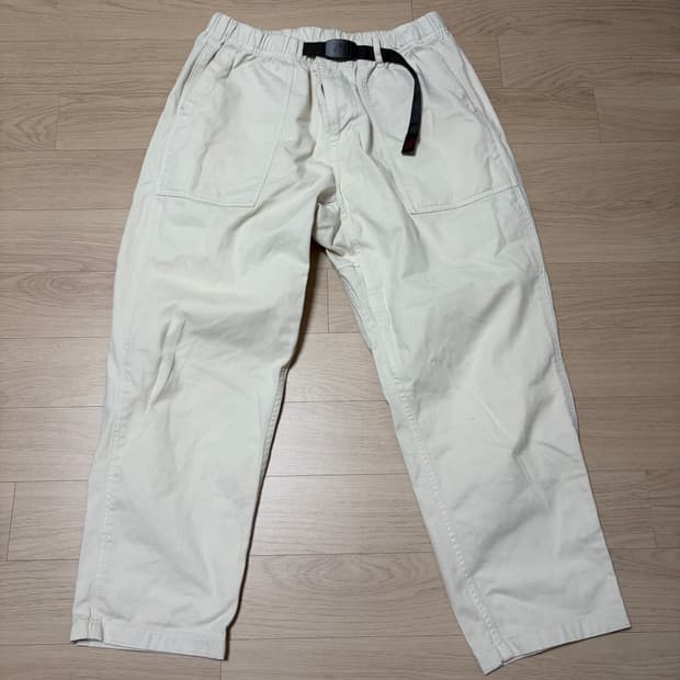 그라미치 루즈테이퍼드 그레이지 m판매합니다