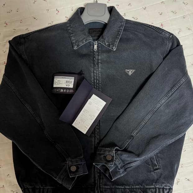 프라다 블루종 데님 자켓 L 팝니다.