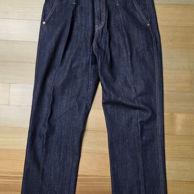 [신품급] 맥우드건 원턱 와이드핏 데님