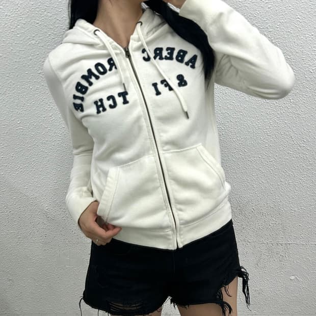 아베크롬비 센터로고 아이보리 후드집업 S