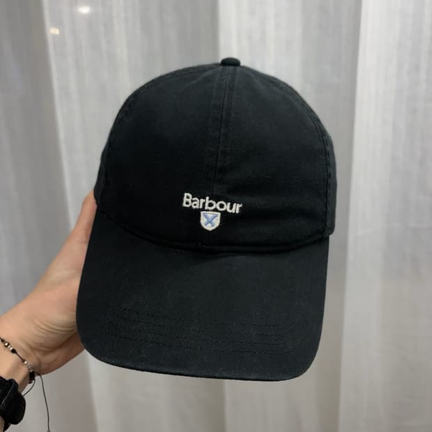 Barbour 바버 캐스케이드 볼캡 모자 Size: Free Size