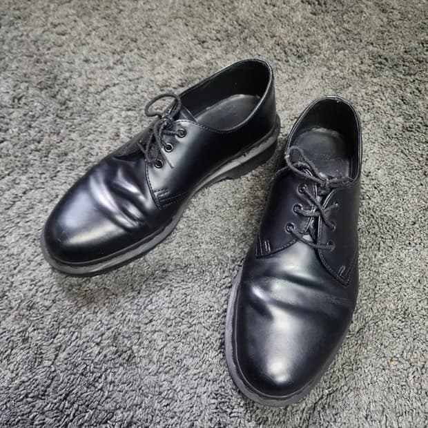 닥터마틴 1461 모노 블랙 색상 uk7, eu41