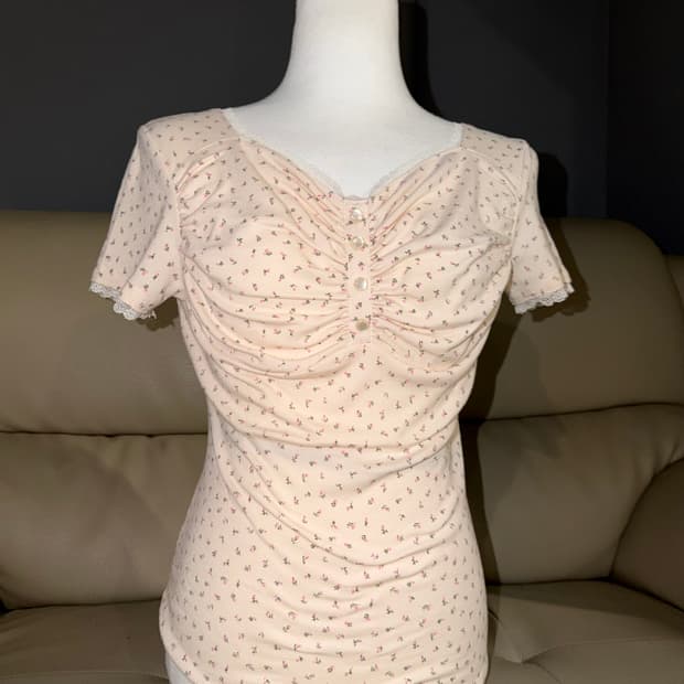 flower pattern shirring detail lace top