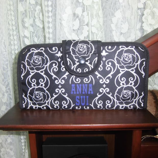 Anna Sui Floral Pattern Fold Wallet 🦋