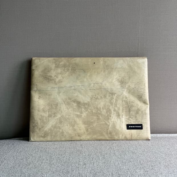 [FREITAG]프라이탁 노트북 슬리브 (15인치)