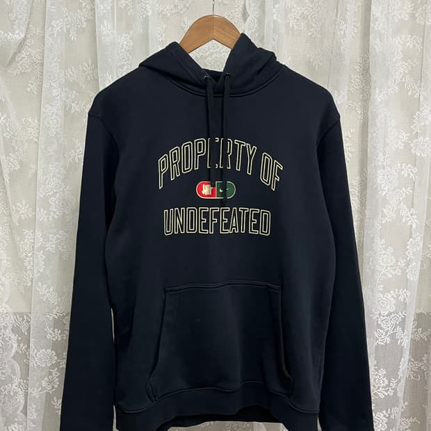 L) 나이키 언디핏 후드 티셔츠 블랙