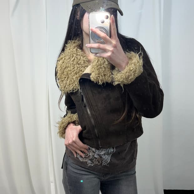 브라운 램퍼 트리밍 무스탕