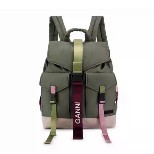 가니 리사이클 테크 백팩