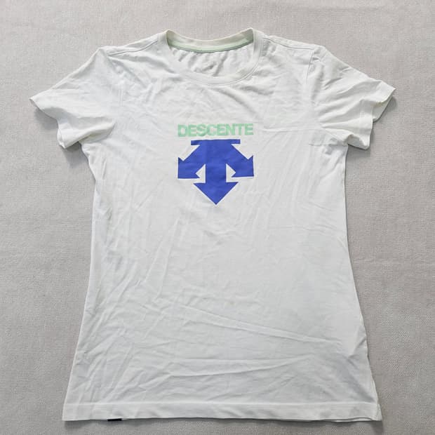 95 데상트 빅로고 반팔티 0304Y