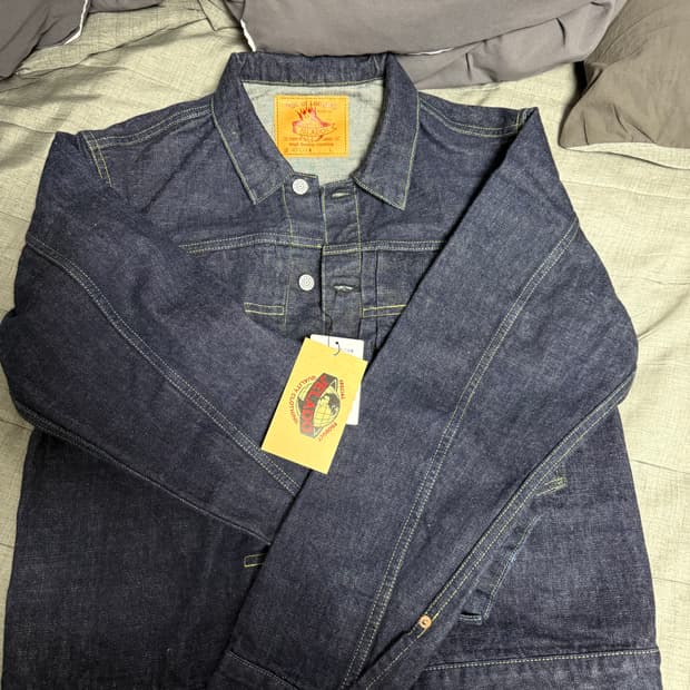 제라도 407exx L 새상품 데님자켓 판매합니다