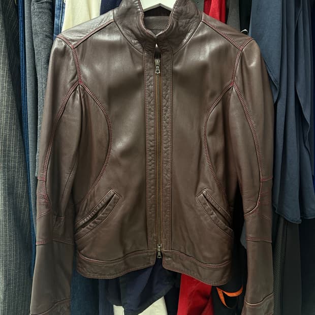 스티치 컷 디테일 램스킨 레더자켓